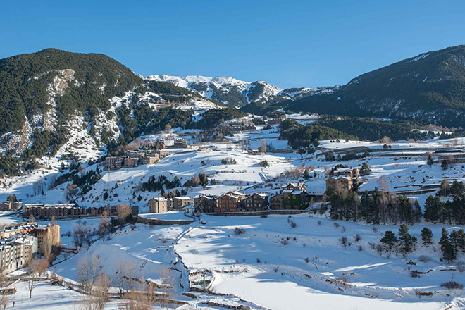 living in El Forn, houses and flats on sale views of El forn and grandvalira