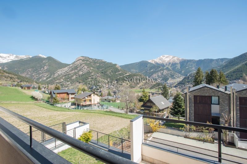 views of Escàs in casamanya houses and chalets on sale in Escàs Andorra